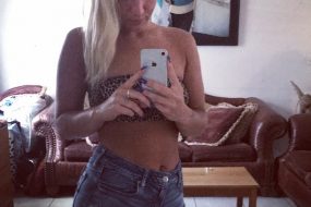 Slipperybean girl selling nude, sexy pics