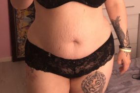 Curvy for you selling nudes videos photos panties and taking requests