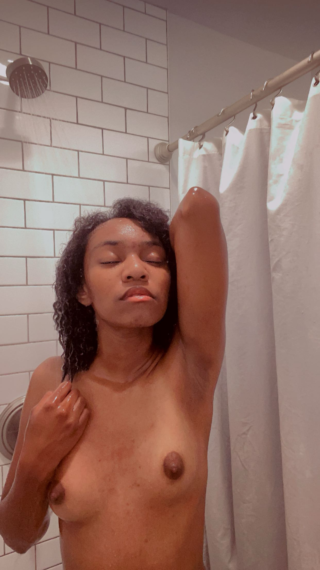 TheEbonyBandita